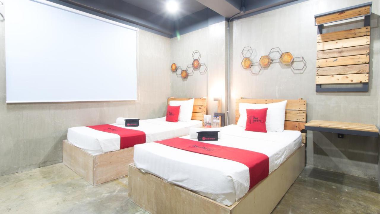 RedDoorz Plus @ Taft North Mandurriao Iloilo City Exterior foto