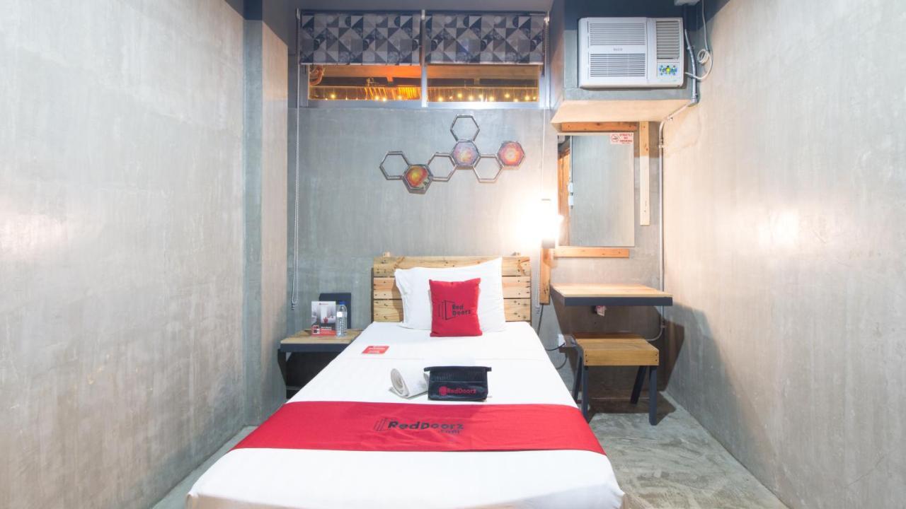 RedDoorz Plus @ Taft North Mandurriao Iloilo City Exterior foto