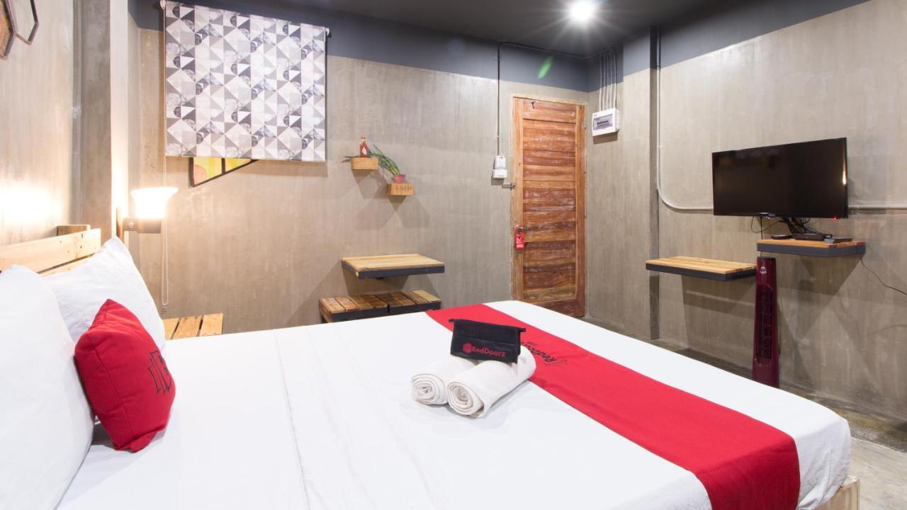 RedDoorz Plus @ Taft North Mandurriao Iloilo City Exterior foto