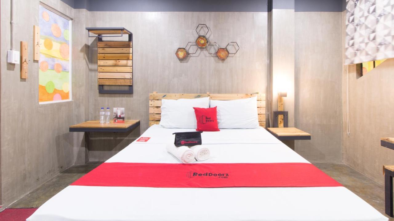RedDoorz Plus @ Taft North Mandurriao Iloilo City Exterior foto