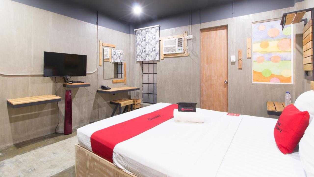 RedDoorz Plus @ Taft North Mandurriao Iloilo City Exterior foto